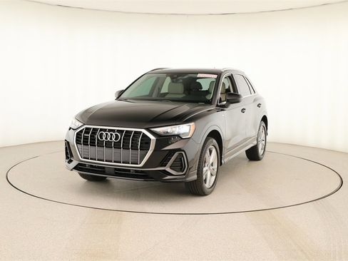 Certified 2022 Audi Q3 2.0T Premium image 12