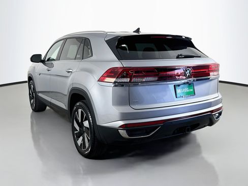 Used 2026 Volkswagen Atlas Cross Sport SE FWD image 7
