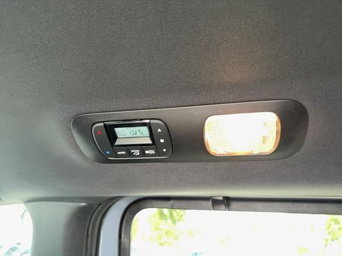 Used 2024 Honda Odyssey Sport image 17