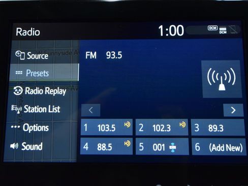 Used 2019 Toyota Avalon Limited image 25