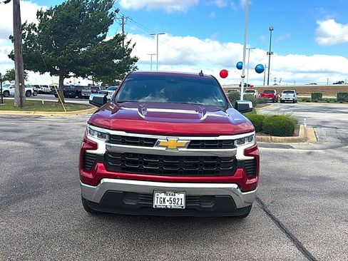 Used 2023 Chevrolet Silverado 1500 LT w/ Protection Package RWD image 2