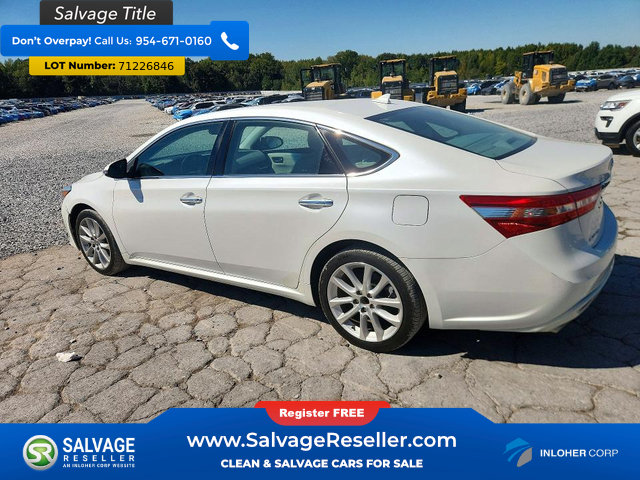Used 2015 Toyota Avalon Limited FWD image 3