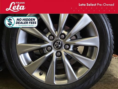 Used 2017 Toyota Camry XSE FWD image 15