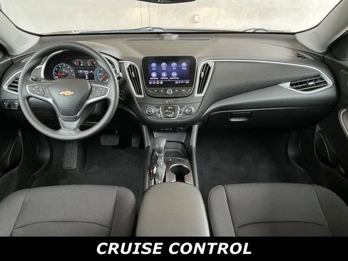 Used 2022 Chevrolet Malibu LS image 4