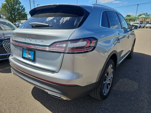 Used 2023 Lincoln Nautilus Reserve AWD/4WD image 6