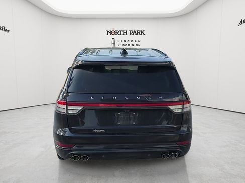 Used 2025 Lincoln Aviator Reserve w/ Jet Appearance Package RWD image 4