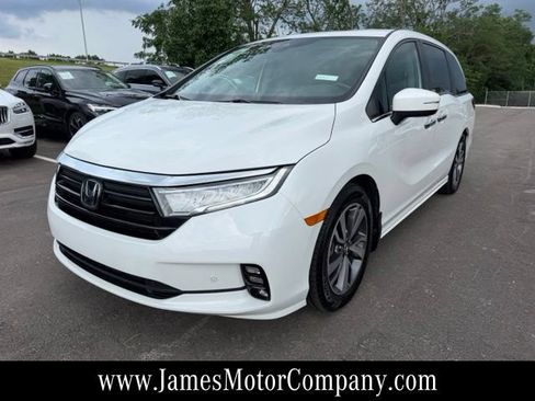 Used 2022 Honda Odyssey Touring image 2
