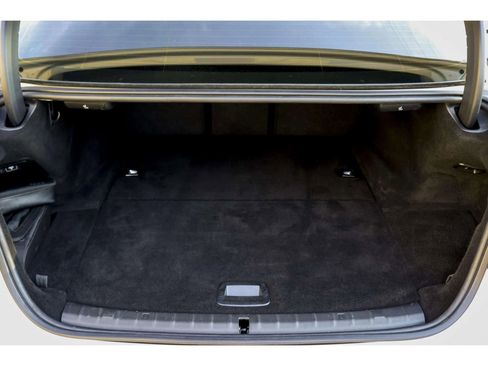 Used 2019 BMW 530e image 29