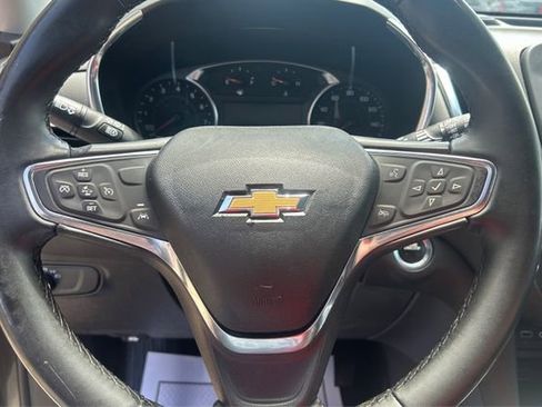 Used 2023 Chevrolet Equinox LT AWD/4WD image 17