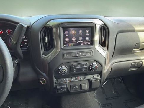 Used 2024 Chevrolet Silverado 1500 Custom Trail Boss AWD/4WD image 24