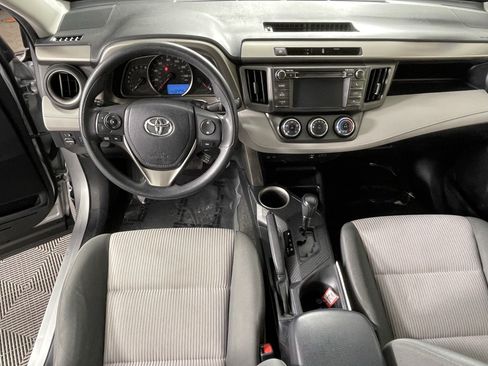 Used 2013 Toyota RAV4 LE AWD/4WD image 11