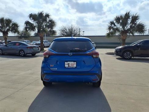 Certified 2024 Nissan Kicks S image 4