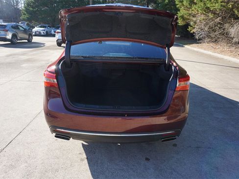 Used 2018 Toyota Avalon Limited image 19