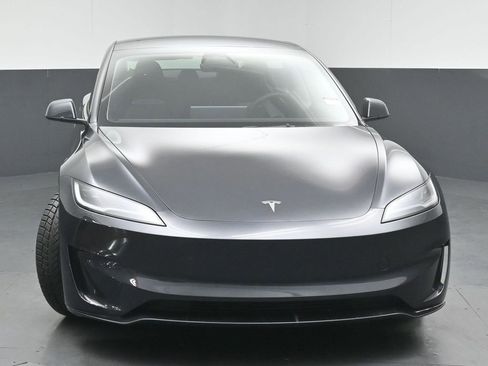 Used 2024 Tesla Model 3 Performance image 2