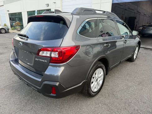 Used 2018 Subaru Outback 2.5i Premium AWD/4WD image 12