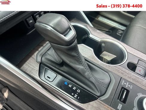 Certified 2020 Toyota Highlander Limited AWD/4WD image 24