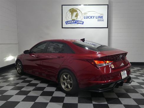 Used 2022 Hyundai Elantra SEL FWD image 10