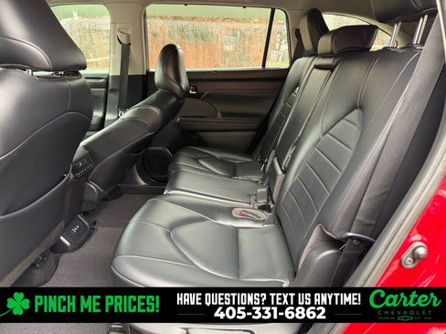 Used 2022 Toyota Highlander XLE image 26