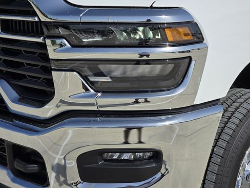 New 2026 RAM 2500 Tradesman w/ Chrome Appearance Group AWD/4WD image 7