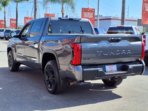 Used 2024 Toyota Tundra Limited w/ TRD Off-Road Package AWD/4WD image 4