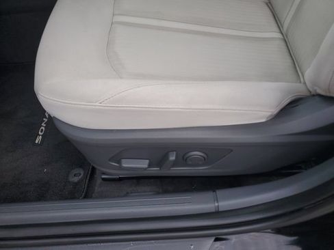 Used 2023 Hyundai Sonata SEL w/ Preferred Accessory Package FWD image 17