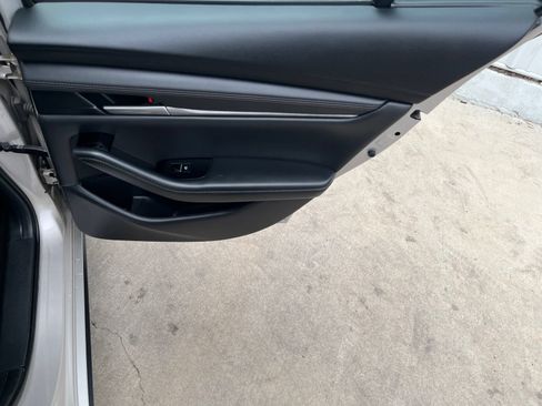 Used 2024 MAZDA MAZDA3 s FWD image 16