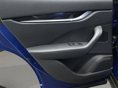 Used 2022 Maserati Levante Modena image 13