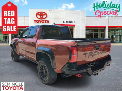 Used 2024 Toyota Tacoma TRD Off-Road image 4