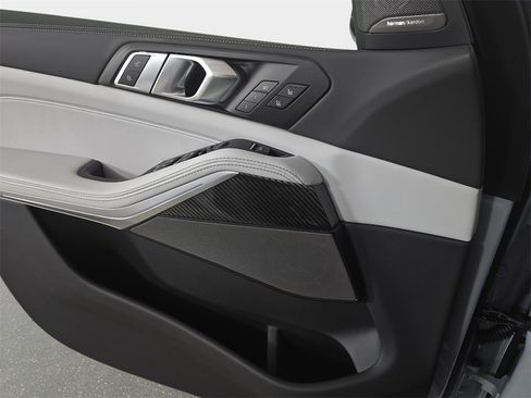 New 2026 BMW X5 M60i image 26