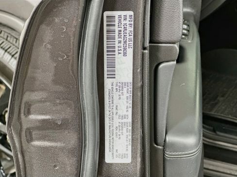 Used 2021 Jeep Grand Cherokee Laredo X RWD image 12