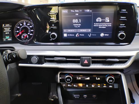 Used 2023 Kia K5 LXS image 64