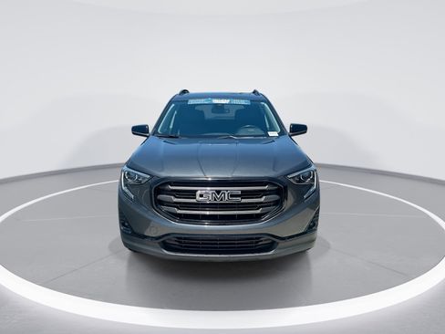 Used 2021 GMC Terrain SLT w/ Infotainment Package II FWD image 3