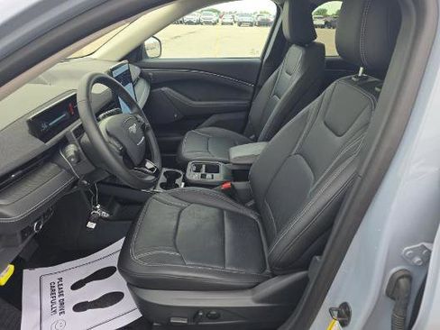 Used 2025 Ford Mustang Mach-E Premium AWD/4WD image 8