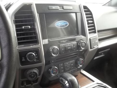 Used 2017 Ford F150 Lariat AWD/4WD image 8