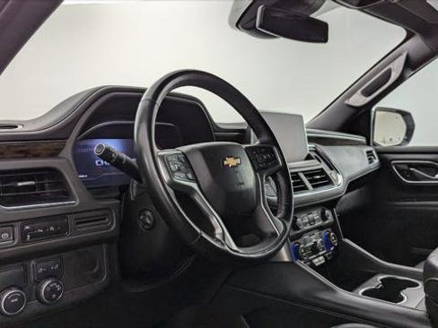 Used 2023 Chevrolet Suburban Premier image 26