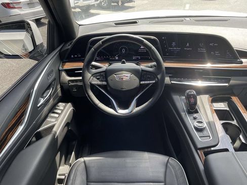 Used 2023 Cadillac Escalade Premium Luxury w/ LPO, Radiant Package AWD/4WD image 14
