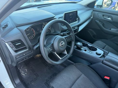 Used 2024 Nissan Rogue SV AWD/4WD image 11