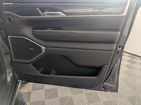 Used 2023 Jeep Wagoneer 4WD w/ Premium Group I image 35