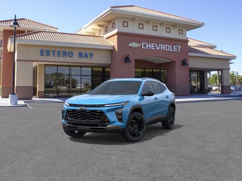 New 2026 Chevrolet Trax ACTIV w/ Sunroof Package FWD image 8