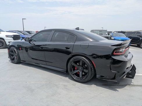 Used 2017 Dodge Charger SRT Hellcat w/ Harman/Kardon Audio Group RWD image 5