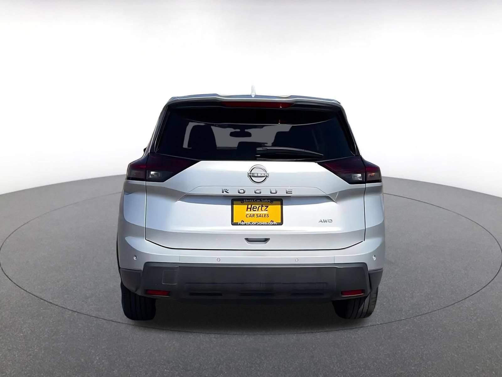 Used 2025 Nissan Rogue SV AWD/4WD image 12