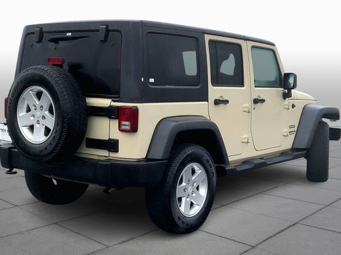 Used 2011 Jeep Wrangler Unlimited Sport image 11