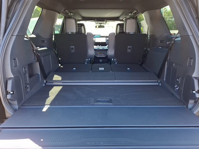 New 2027 Ford Expedition Platinum w/ Stealth Performance Package AWD/4WD image 32