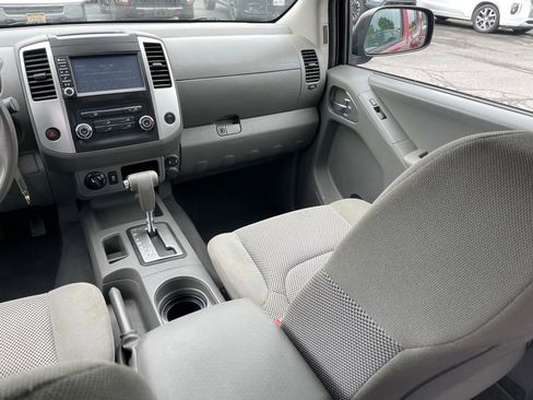 Certified 2019 Nissan Frontier SV AWD/4WD image 8