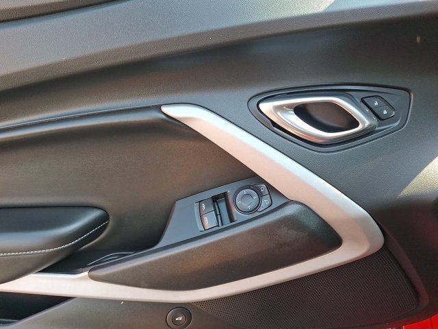 Used 2019 Chevrolet Camaro LT RWD image 17