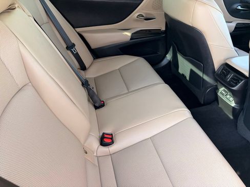 Used 2020 Lexus ES 350 w/ Premium Package FWD image 15
