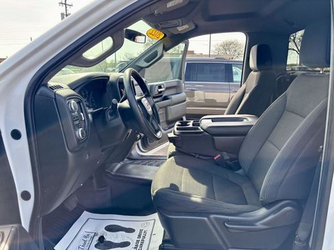 Used 2022 GMC Sierra 2500 Pro w/ Convenience Package AWD/4WD image 2