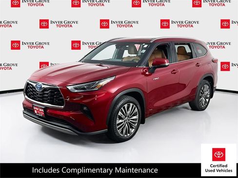 Certified 2020 Toyota Highlander Platinum AWD/4WD image 1