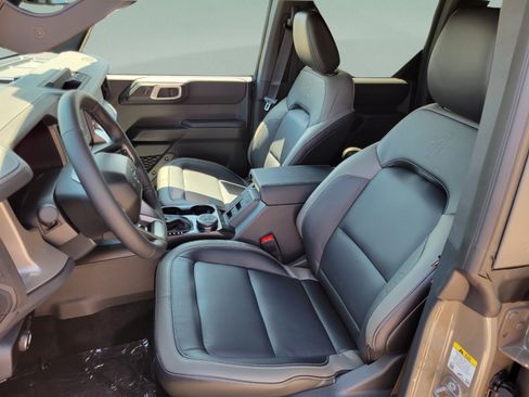 New 2026 Ford Bronco Outer Banks AWD/4WD image 17