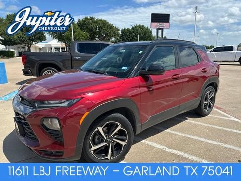 Used 2022 Chevrolet TrailBlazer RS w/ Sun and Liftgate Package FWD image 1